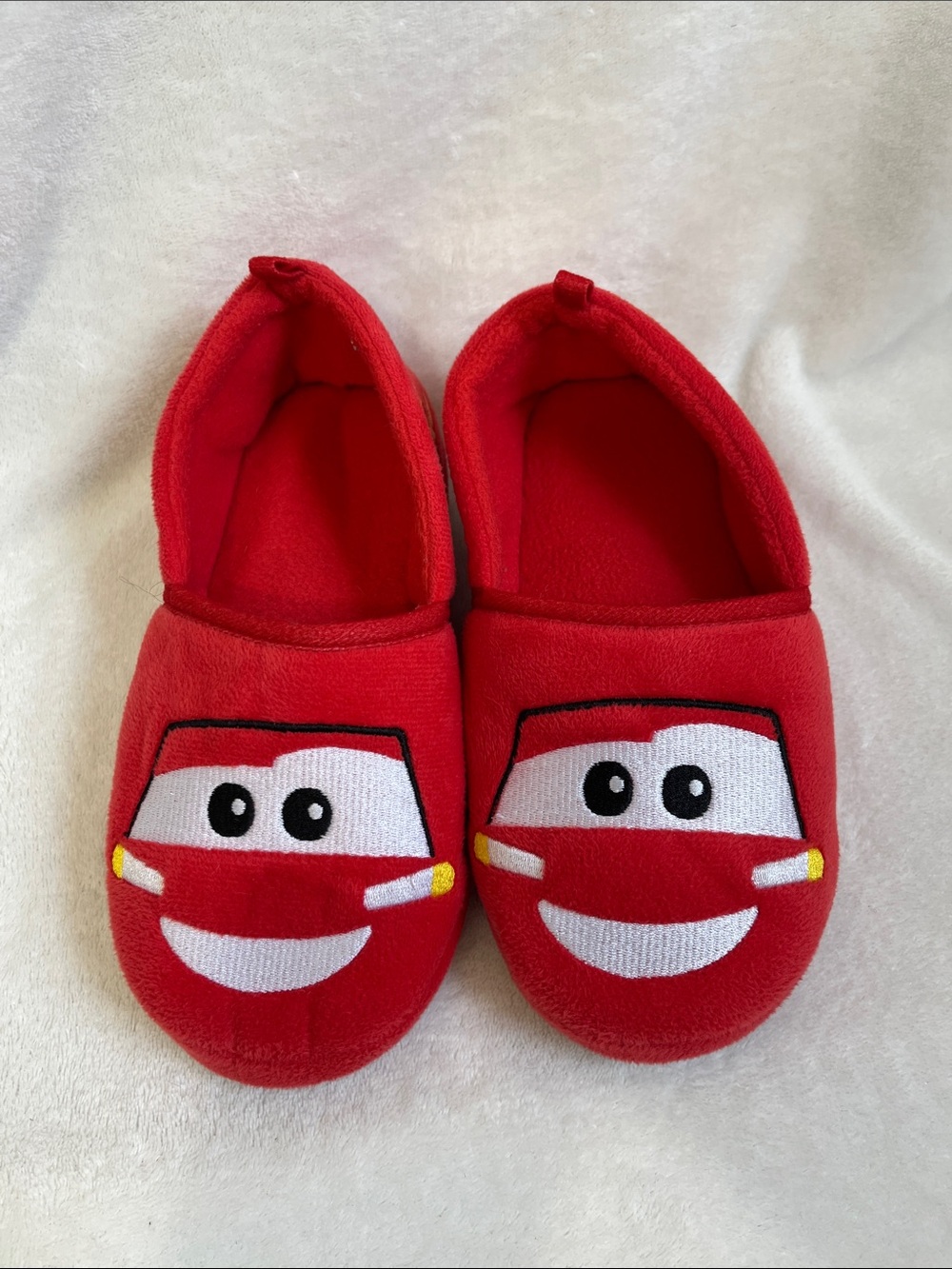 Disney Pixar Car's Lightening McQueen Soft Slippers Size Big Kid 2/3